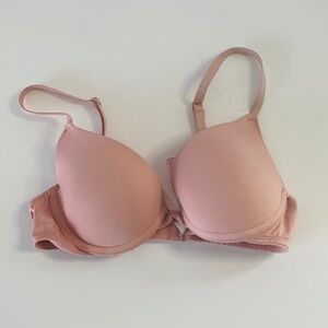 VS Pink wear Everywhere T-shirt bra pink 32 C